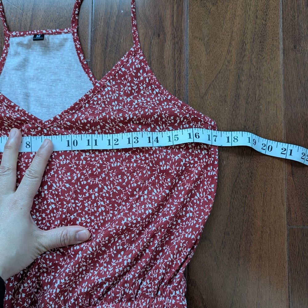 Red floral racerback resort vacation dress size M - Picture 3 of 5